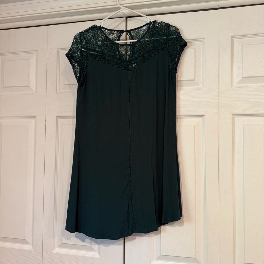 Alya Green Lace Dress